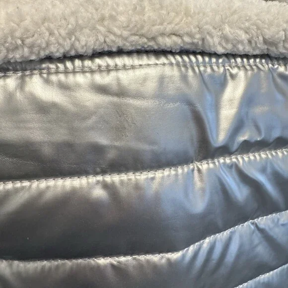 PAJAR Canada Metallic Silver Puffer Tote Bag Faux Shearling Trim Quilted Handbag - Picture 4 of 16